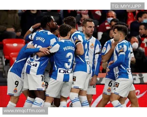 西甲联赛的最佳中场球员分析